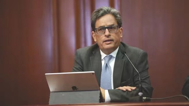 哥伦比亚财政部长卡拉斯基亚辞职