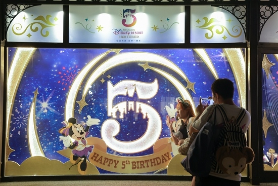 童话变贵了上海迪士尼门票再涨价游客来都来了
